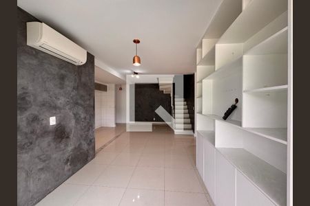 Sala de apartamento para alugar com 2 quartos, 161m² em Recreio dos Bandeirantes, Rio de Janeiro