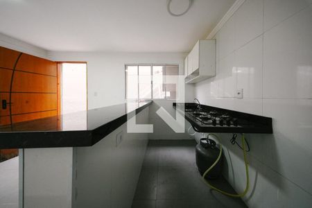 Sala/Cozinha de casa para alugar com 1 quarto, 38m² em Vila Pierina, São Paulo