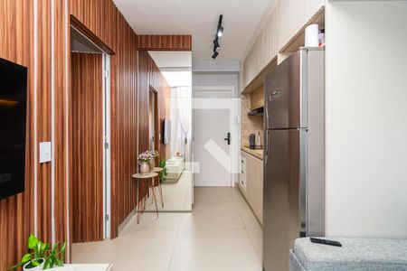 Piscina com vista para a cidade, com decoração moderna e confortável. de kitnet/studio à venda com 0 quarto, 24m² em Pompeia, São Paulo