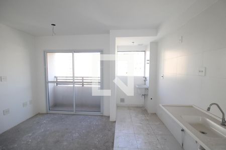 Sala / Cozinha de apartamento à venda com 2 quartos, 37m² em Parada Inglesa, São Paulo