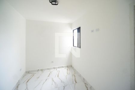 Suíte 01 de casa de condomínio para alugar com 2 quartos, 79m² em Guaiauna, São Paulo