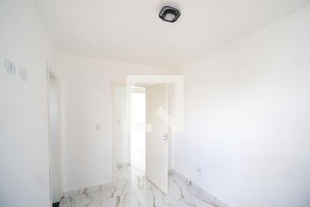 Suíte 01 de casa de condomínio para alugar com 2 quartos, 79m² em Guaiauna, São Paulo