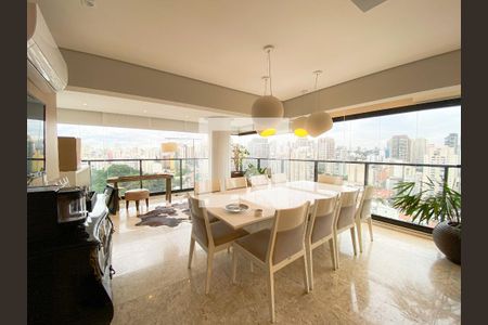 Sala de apartamento à venda com 2 quartos, 135m² em Água Branca, São Paulo