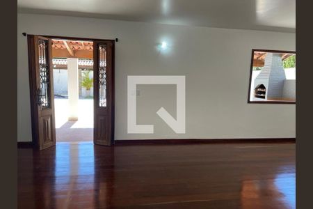 Casa para alugar com 5 quartos, 454m² em Barra da Tijuca, Rio de Janeiro