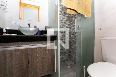Banheiro de apartamento para alugar com 1 quarto, 30m² em Vila Esperança, São Paulo