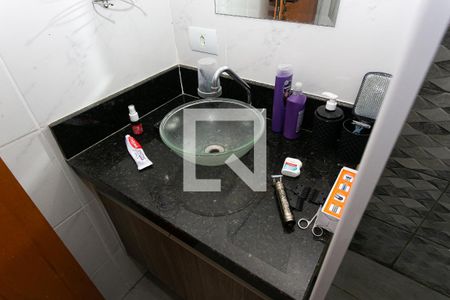Banheiro de apartamento para alugar com 1 quarto, 30m² em Vila Esperança, São Paulo