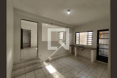 Cozinha - Torneira de casa para alugar com 3 quartos, 60m² em Vila Liviero, São Paulo