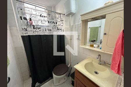Banheiro de apartamento para alugar com 1 quarto, 36m² em Cascadura, Rio de Janeiro