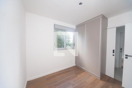 semi suite 1  de apartamento para alugar com 3 quartos, 73m² em Santa Efigênia, Belo Horizonte