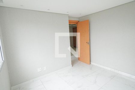 Quarto 1 de apartamento para alugar com 2 quartos, 62m² em Paciência, Rio de Janeiro