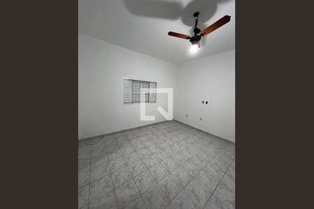 Quarto de casa para alugar com 3 quartos, 132m² em Jardim Santa Maria, Jacareí
