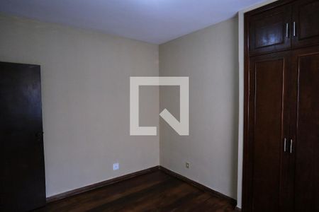 Quarto de apartamento para alugar com 2 quartos, 78m² em Sagrada Família, Belo Horizonte