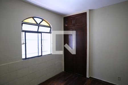 Quarto 1 de apartamento para alugar com 2 quartos, 78m² em Sagrada Família, Belo Horizonte