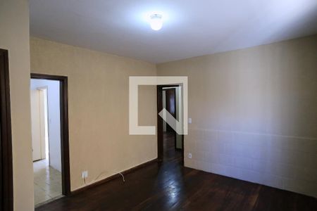 Sala de apartamento para alugar com 2 quartos, 78m² em Sagrada Família, Belo Horizonte