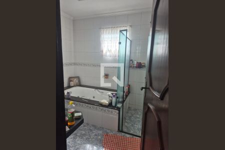 Casa à venda com 4 quartos, 270m² em Vila Esperança, São Paulo