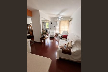 Sala de apartamento para alugar com 2 quartos, 69m² em Jardim Carvalho, Porto Alegre