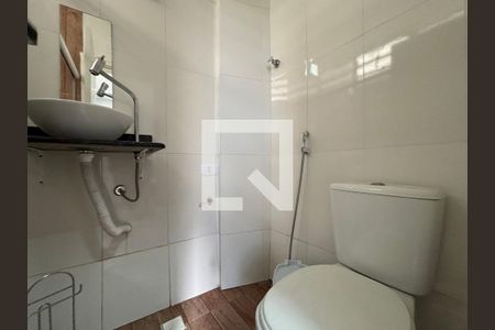 Banheiro de apartamento à venda com 1 quarto, 20m² em Copacabana, Rio de Janeiro