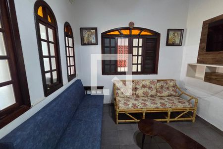 Casa para alugar com 2 quartos, 128m² em Nova Mirim, Praia Grande