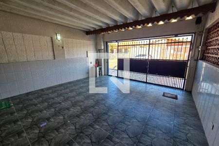 Casa para alugar com 2 quartos, 128m² em Nova Mirim, Praia Grande