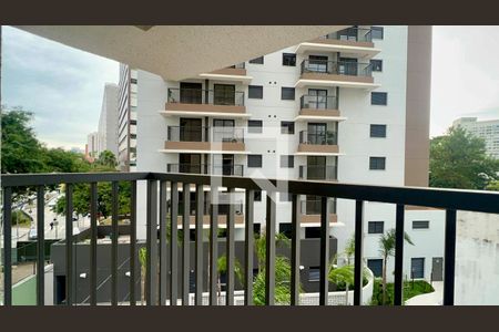 Varanda de kitnet/studio para alugar com 1 quarto, 27m² em Pinheiros, São Paulo