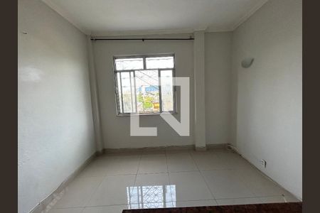 Sala de apartamento para alugar com 2 quartos, 60m² em Pilares, Rio de Janeiro