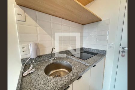 Sala/Cozinha de apartamento para alugar com 1 quarto, 28m² em Butantã, São Paulo