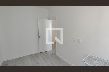 Quarto 2 de apartamento para alugar com 2 quartos, 41m² em Vila Romanopolis, Ferraz de Vasconcelos