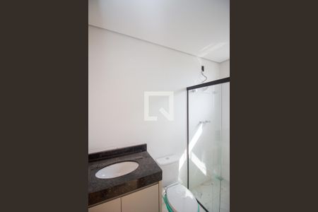 Banheiro da Suíte de apartamento para alugar com 3 quartos, 85m² em Alvorada, Contagem