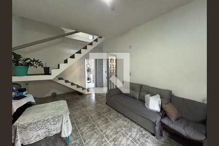 Sala de casa à venda com 4 quartos, 80m² em Jardim Sulacap, Rio de Janeiro
