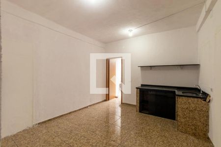 Sala/Cozinha de casa para alugar com 2 quartos, 60m² em Xaxim, Curitiba