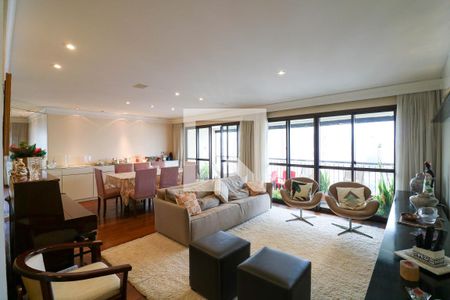 Apartamento para alugar com 4 quartos, 178m² em Campo Belo, São Paulo