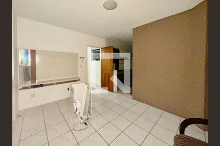Apartamento para alugar com 2 quartos, 60m² em Serraria, São José