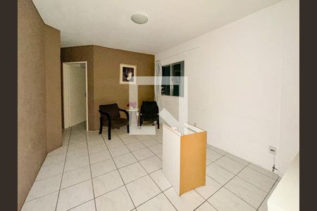 Apartamento para alugar com 2 quartos, 60m² em Serraria, São José