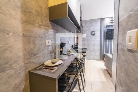 Cozinha de apartamento para alugar com 1 quarto, 30m² em Jardim Aricanduva, São Paulo