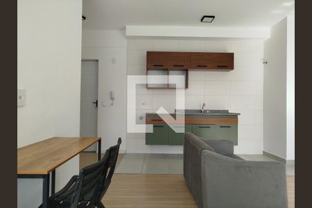 Sala e cozinha de kitnet/studio à venda com 1 quarto, 30m² em Vila Carrão, São Paulo