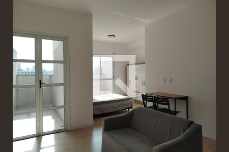 Sala e cozinha de kitnet/studio à venda com 1 quarto, 30m² em Vila Carrão, São Paulo