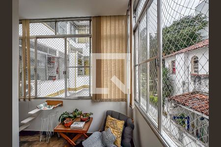Apartamento para alugar com 2 quartos, 80m² em Laranjeiras, Rio de Janeiro