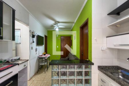 Cozinha  de apartamento para alugar com 1 quarto, 40m² em Solemar, Praia Grande