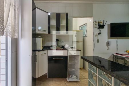 Cozinha  de apartamento para alugar com 1 quarto, 40m² em Solemar, Praia Grande