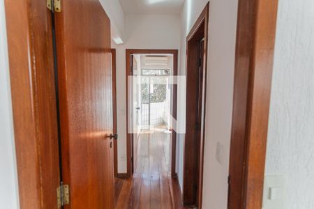 Corredor de apartamento à venda com 4 quartos, 150m² em Sagrada Família, Belo Horizonte