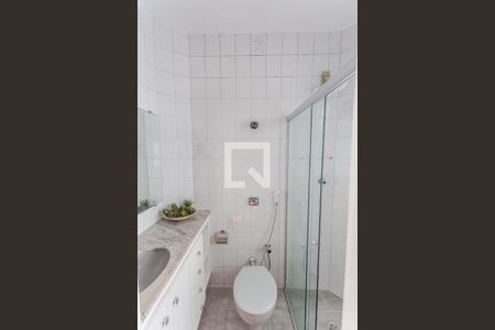 Banheiro da Suíte de apartamento à venda com 4 quartos, 150m² em Sagrada Família, Belo Horizonte