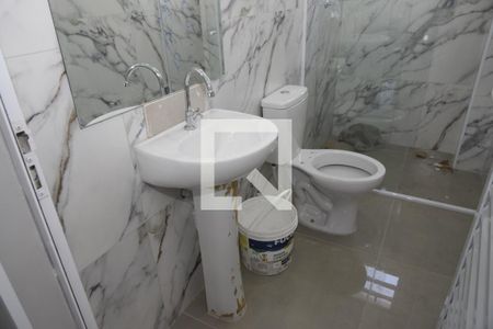 Banheiro de apartamento para alugar com 1 quarto, 50m² em Jardim Santo Eduardo, Embu das Artes