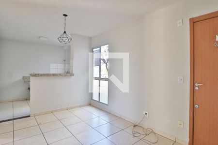 Sala de apartamento para alugar com 2 quartos, 62m² em Shopping Park, Uberlândia
