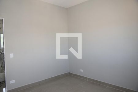 Quarto de apartamento para alugar com 1 quarto, 50m² em Jardim Santo Eduardo, Embu das Artes