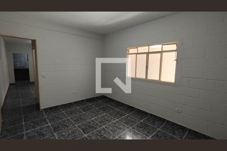 Quarto de casa para alugar com 2 quartos, 40m² em Vila Perracini, Ferraz de Vasconcelos