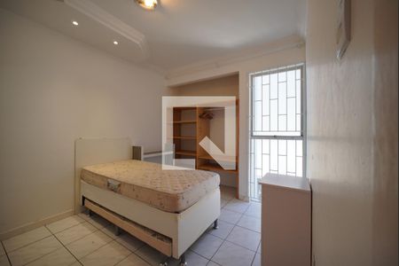 Quarto de apartamento para alugar com 1 quarto, 47m² em Kobrasol, São José