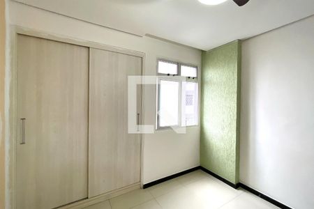 Quarto 1 de apartamento para alugar com 2 quartos, 66m² em São João Batista, Belo Horizonte