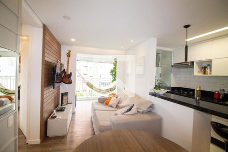 Sala / Sala de Jantar de apartamento para alugar com 2 quartos, 51m² em Santo Amaro, São Paulo
