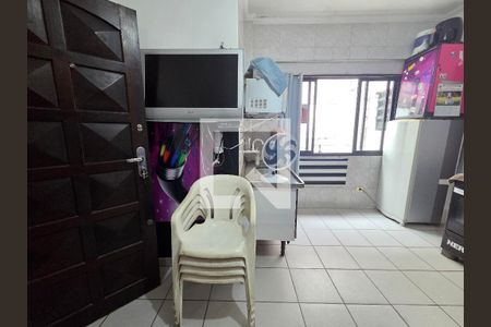 Cozinha de kitnet/studio para alugar com 1 quarto, 25m² em Vila Assuncao, Praia Grande