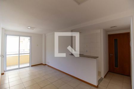 Apartamento à venda com 2 quartos, 65m² em Itaipu, Niterói